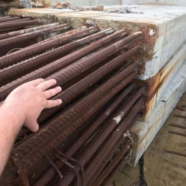 Пример из практики: Реконструкция подпорной стены с большим объемом строительных работ.