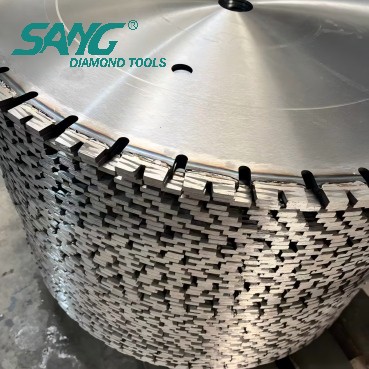 Решение SANG: разработано для резки огнеупорного кирпича.